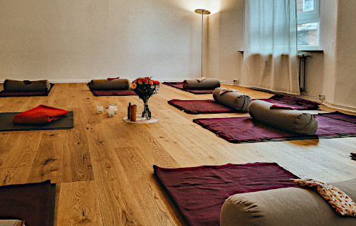 Yoga bedeutet einatmen - ausatmen